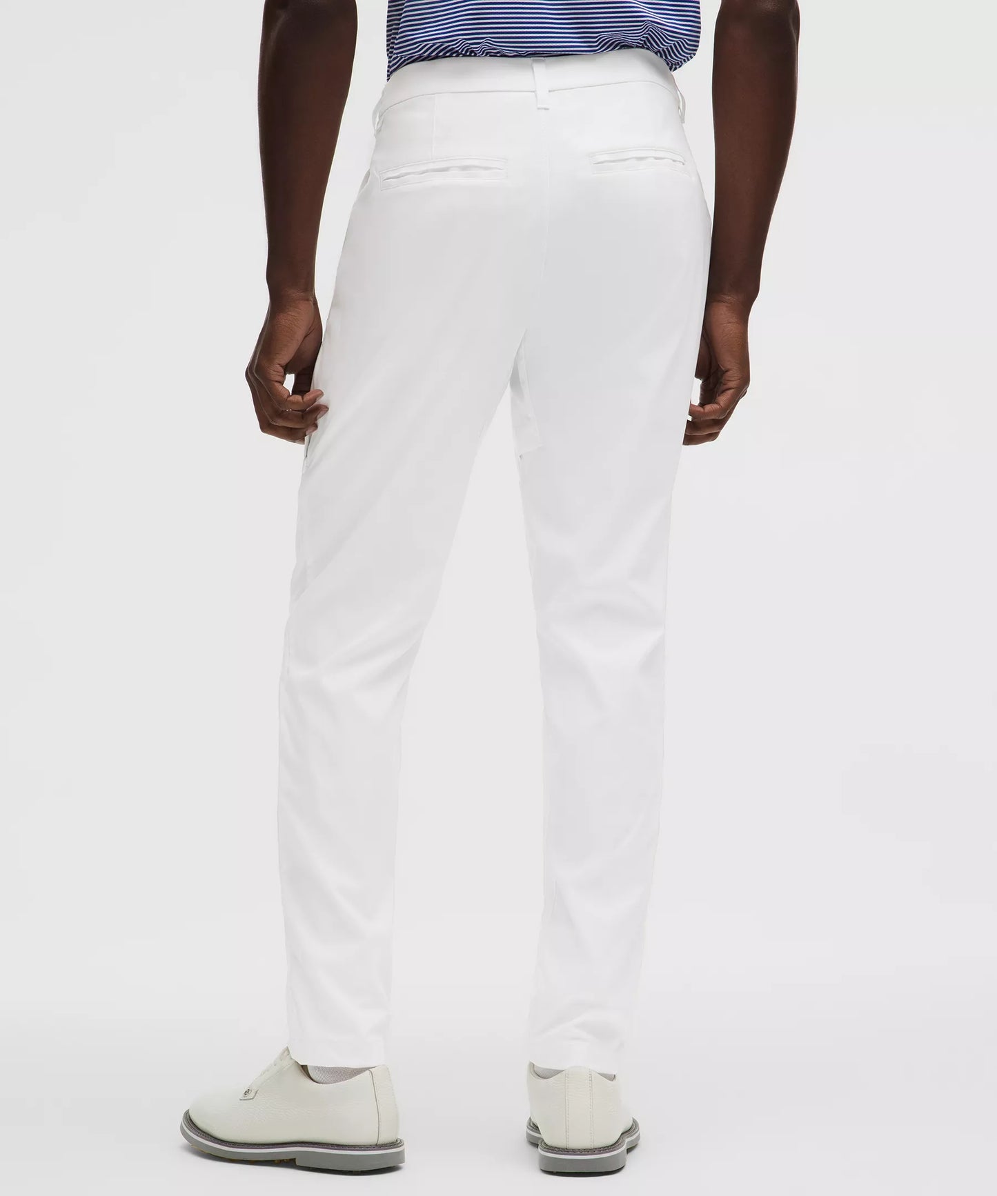 Pantalón de corte ajustado