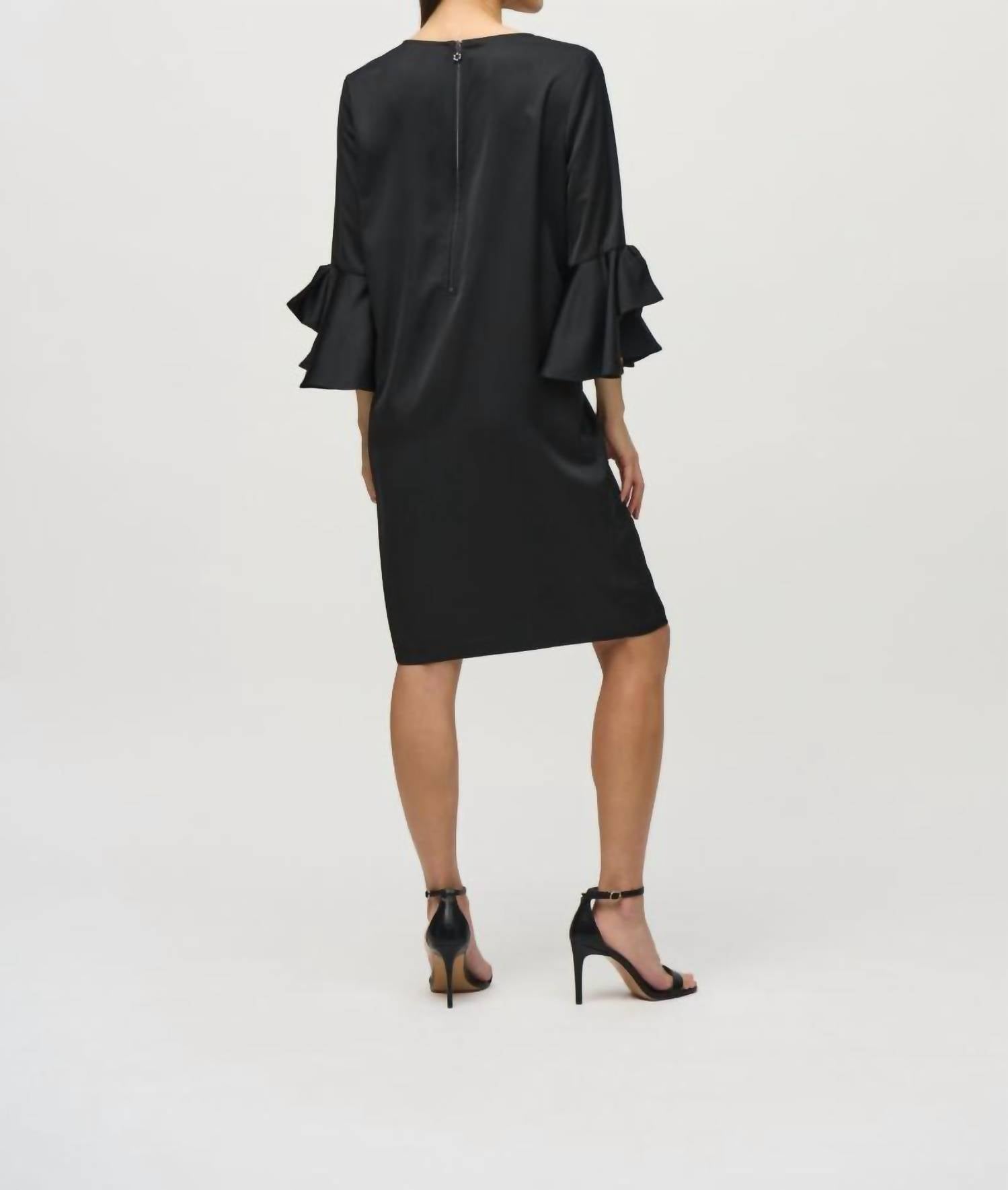 Vestido de satén con boleros color negro