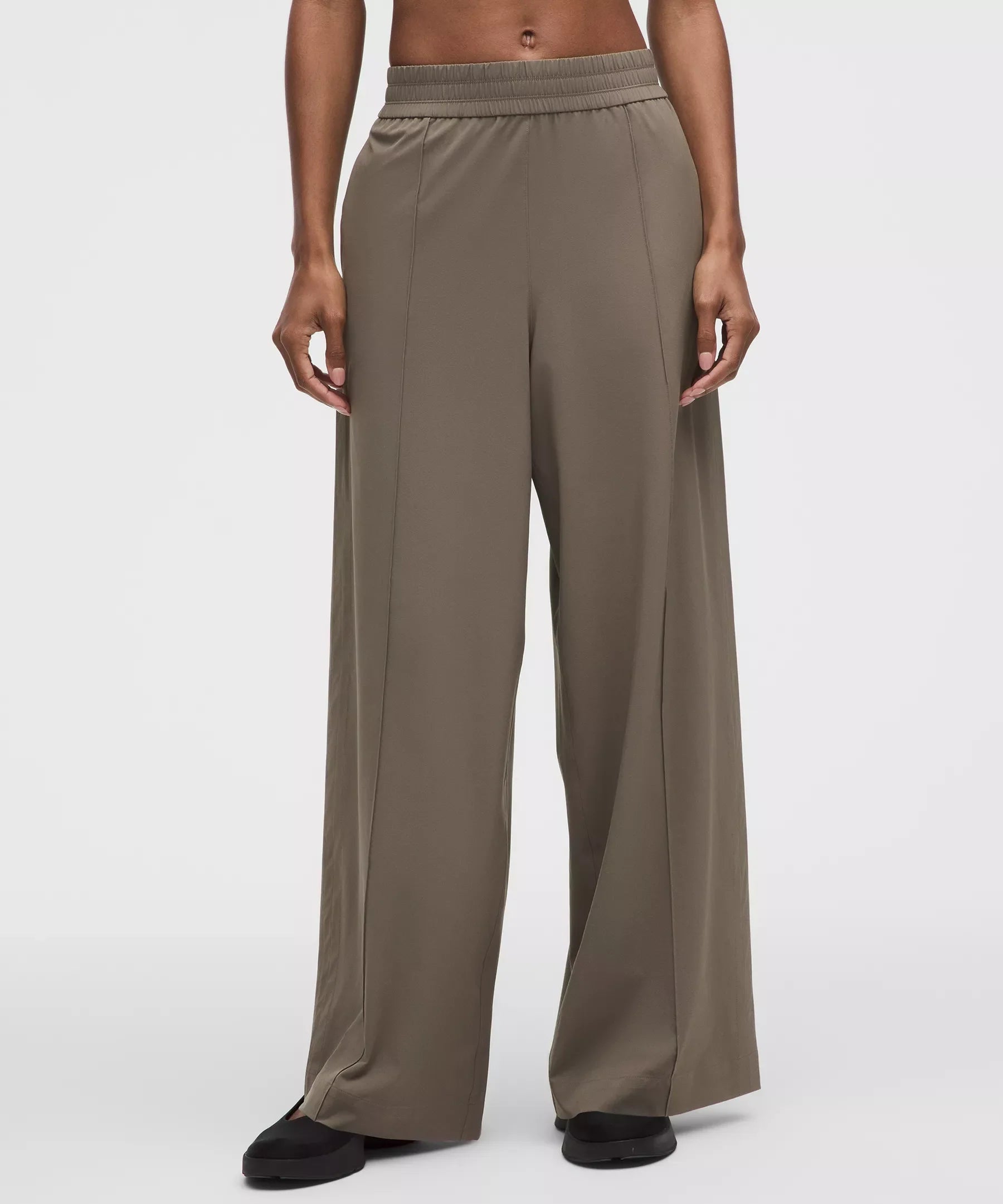 Pantalón de tiro medio