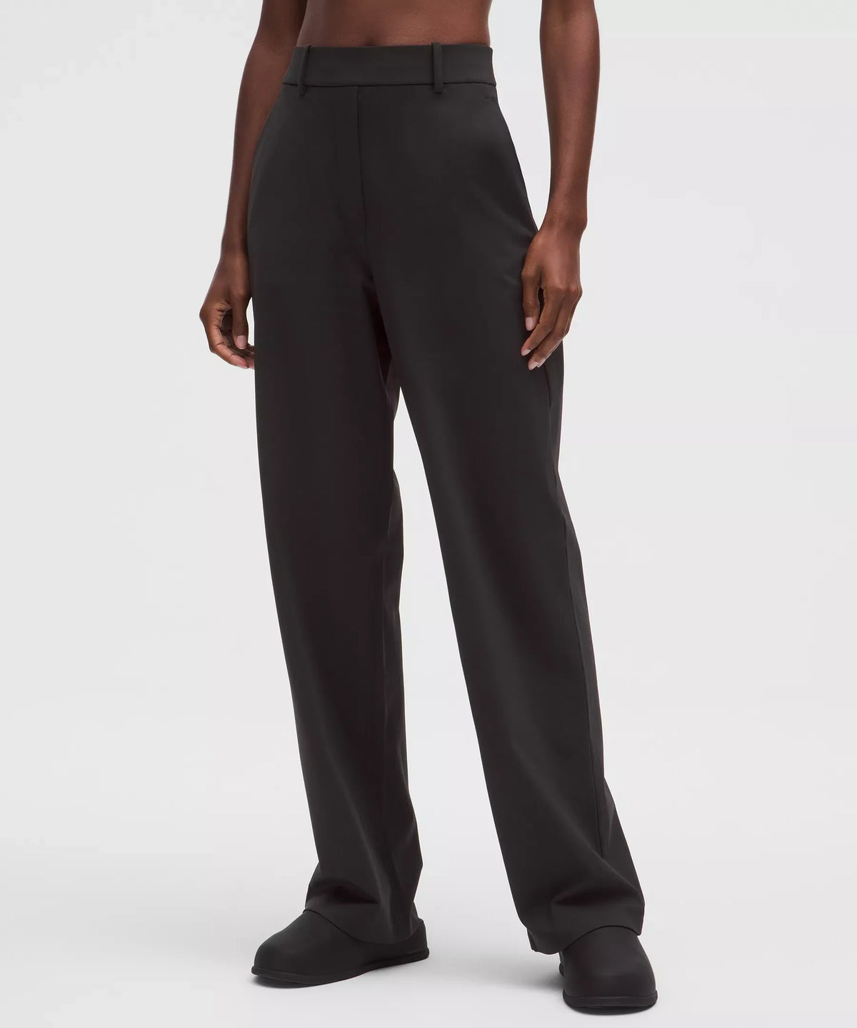 Pantalón de corte recto de tiro alto