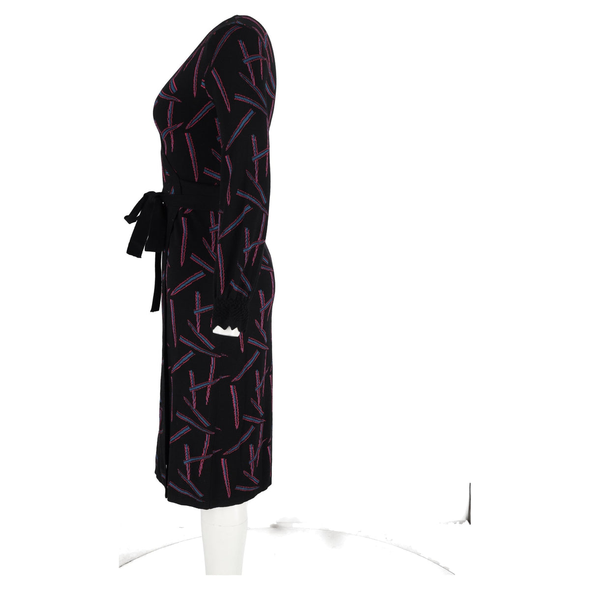 Vestido de lana con estampado color negro y rosado
