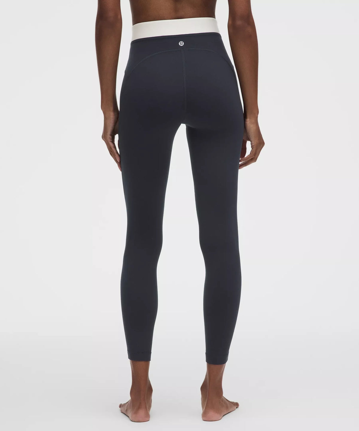 Pantalón de tiro alto