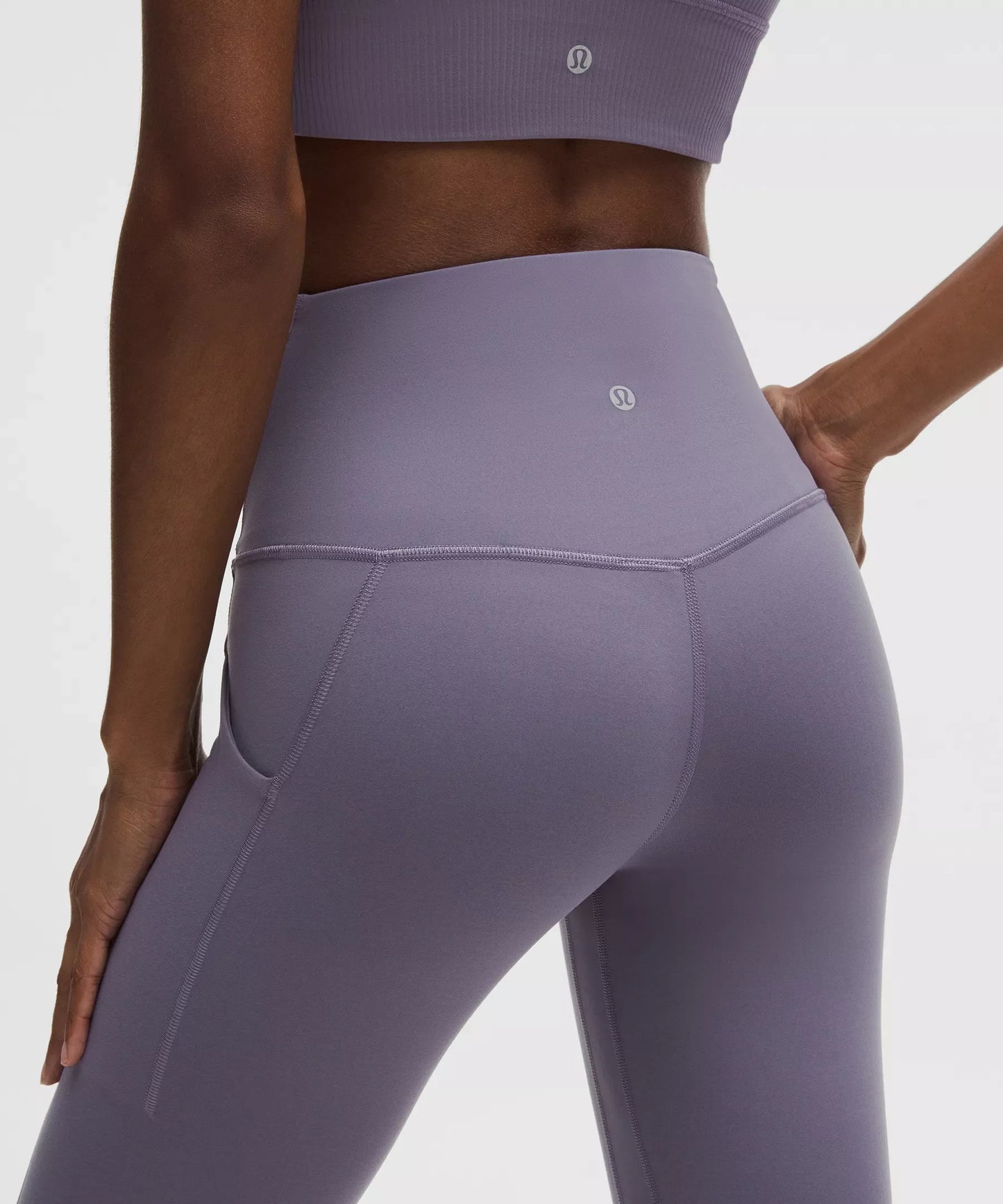 Pantalón de tiro alto
