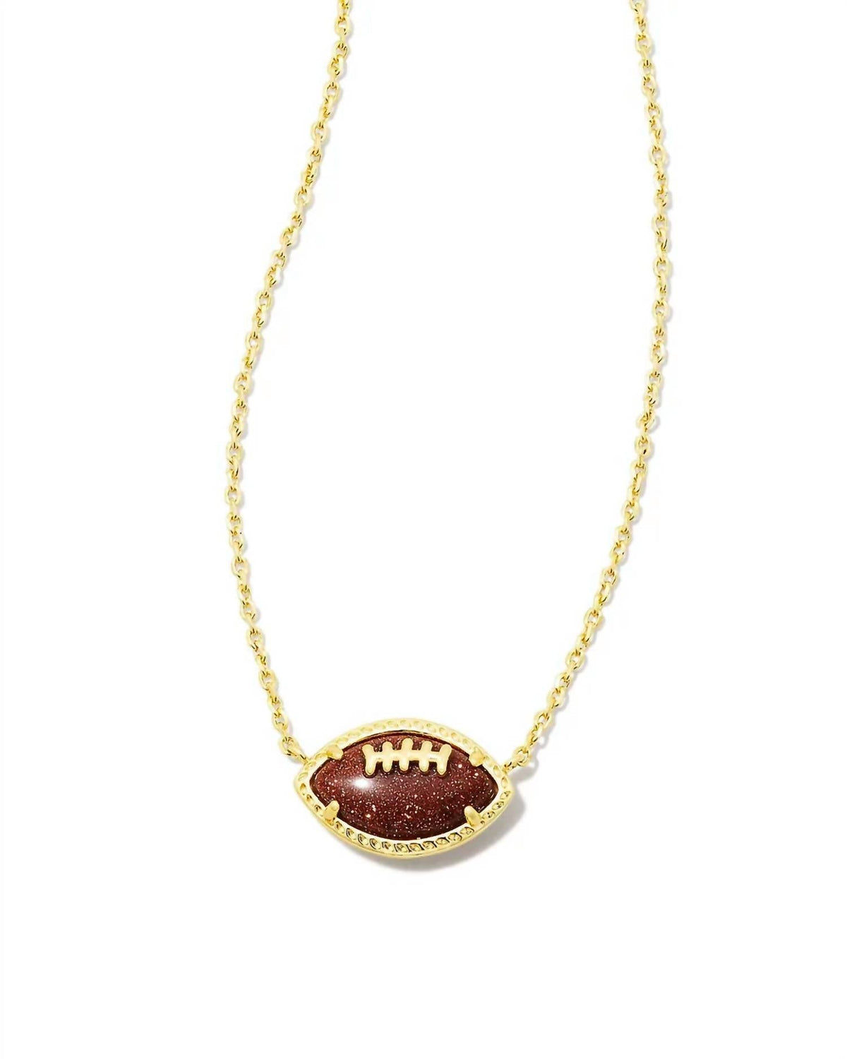 Collar de mujer color dorado
