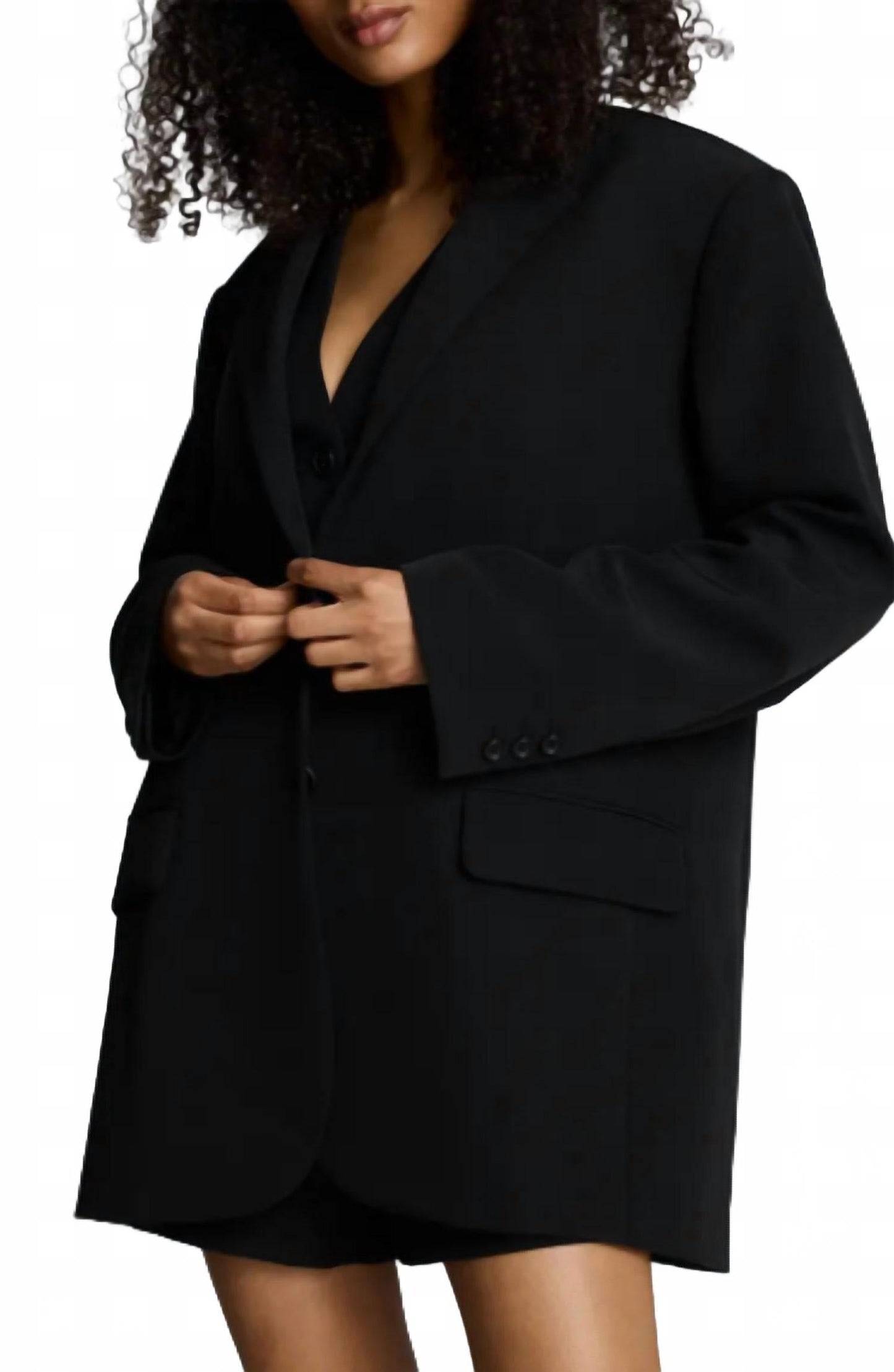Chaqueta color negro