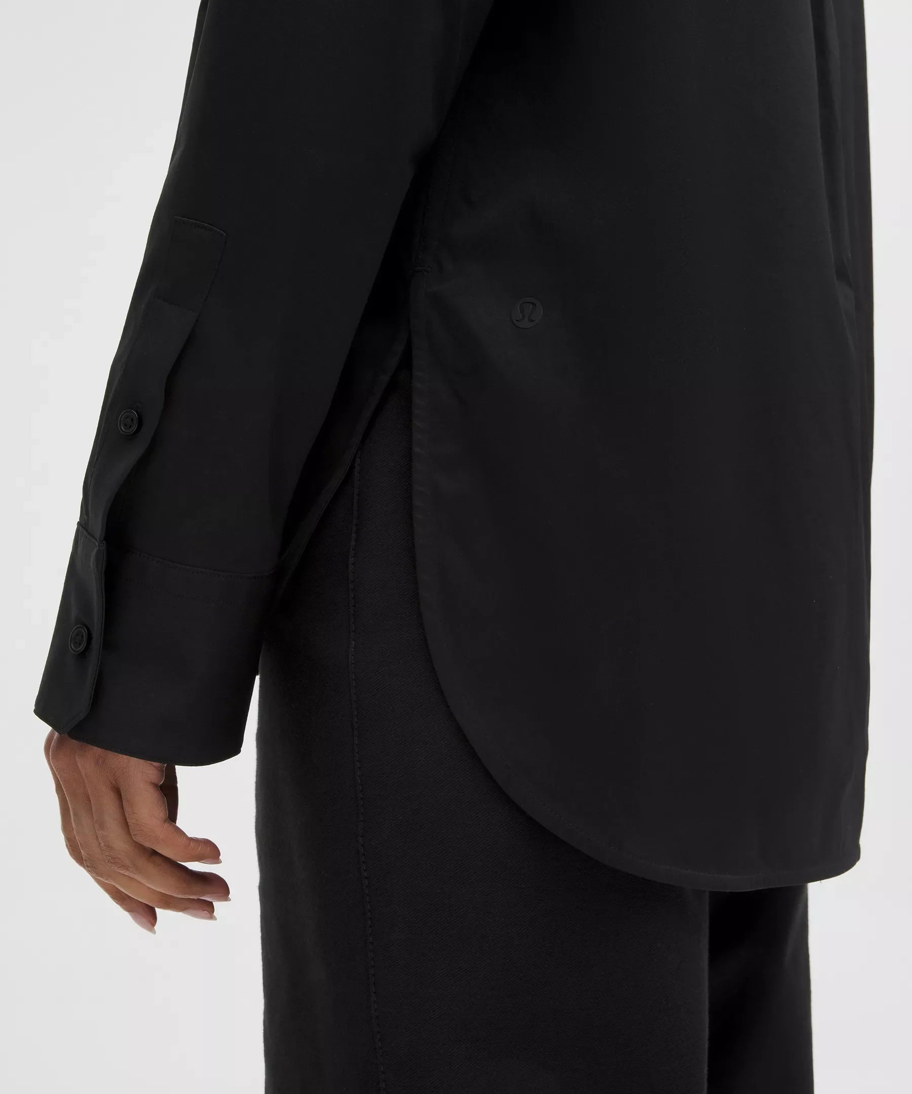 Camisa de corte amplio