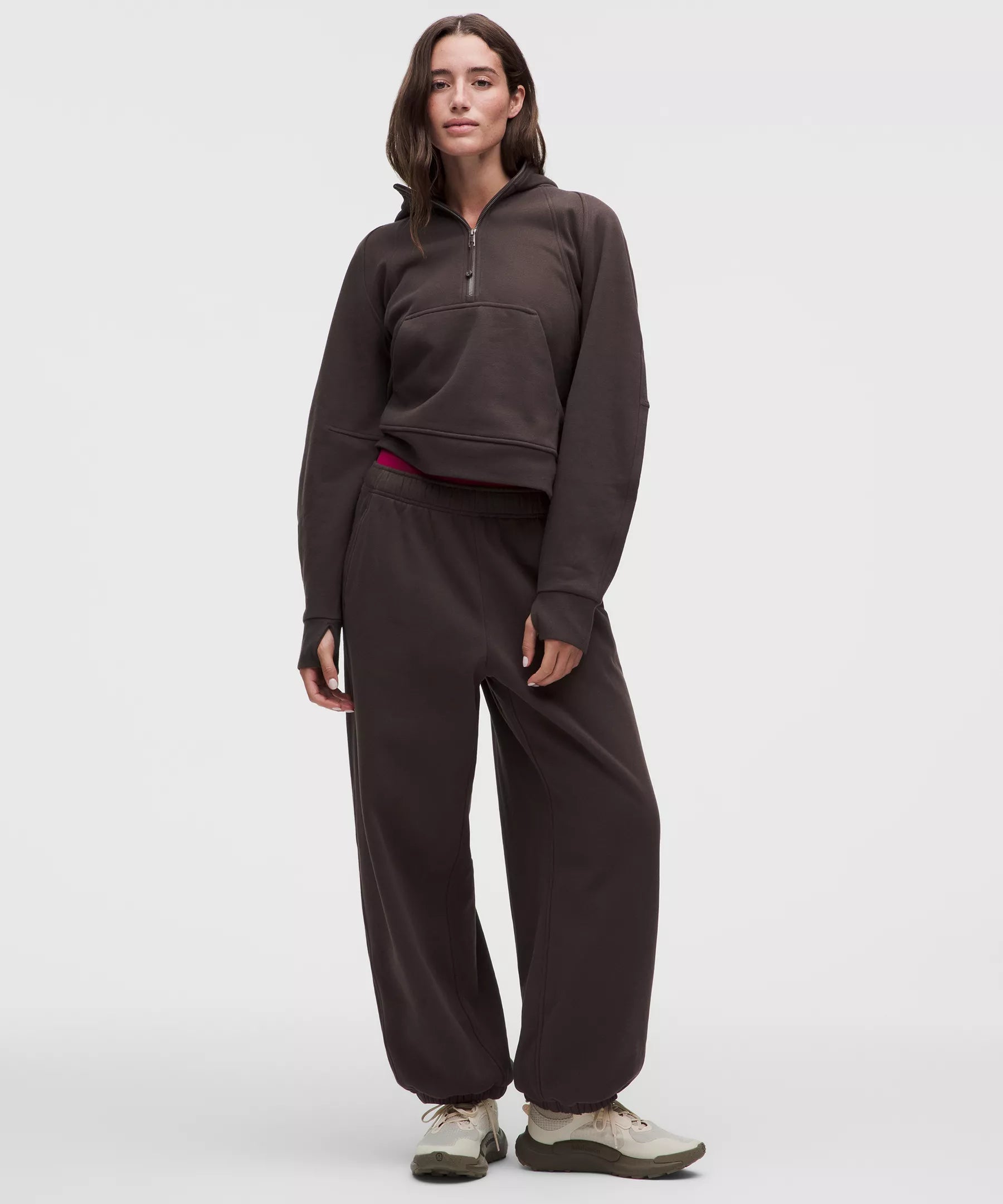 Pantalón deportivo de corte amplio