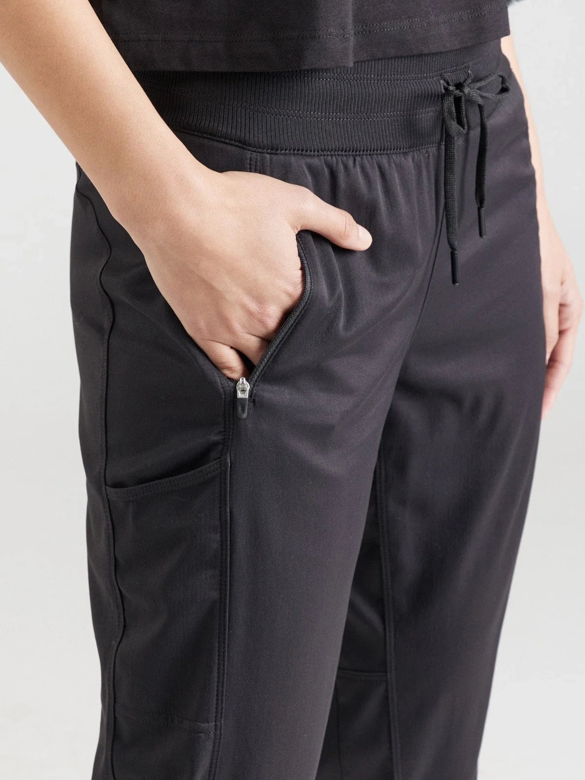 Pantalón de mujer color negro