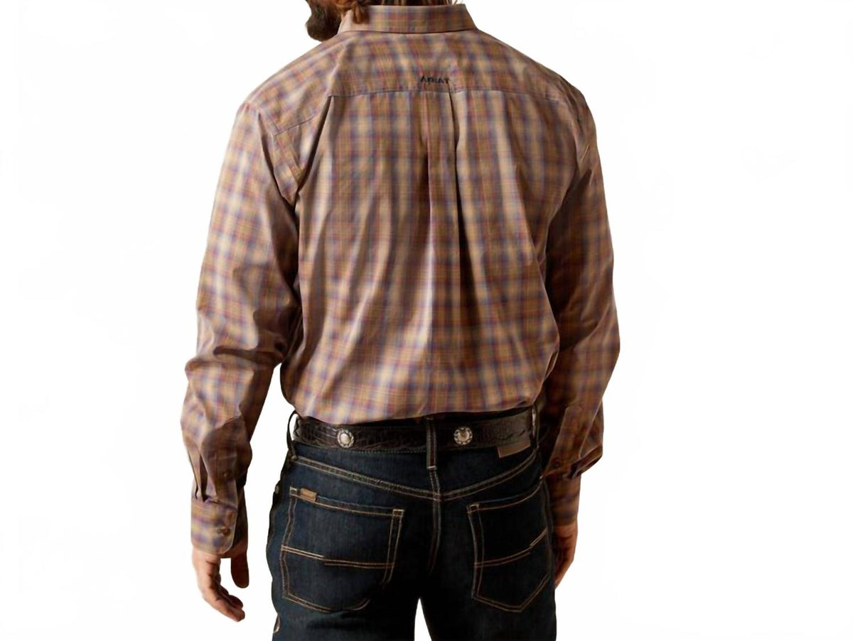 Camisa color azul oscuro