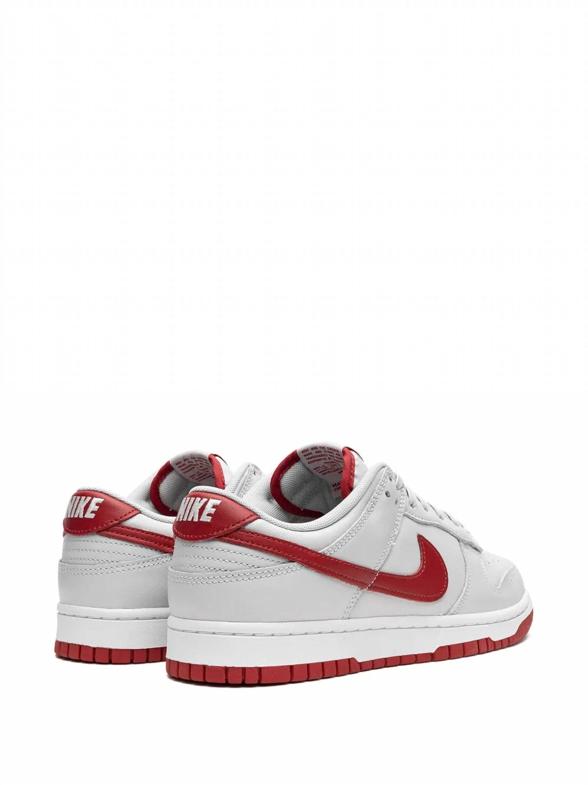 Tenis de hombre color gris y rojo