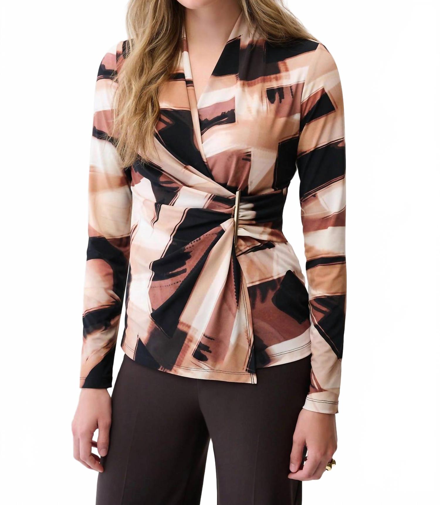Top color negro y café