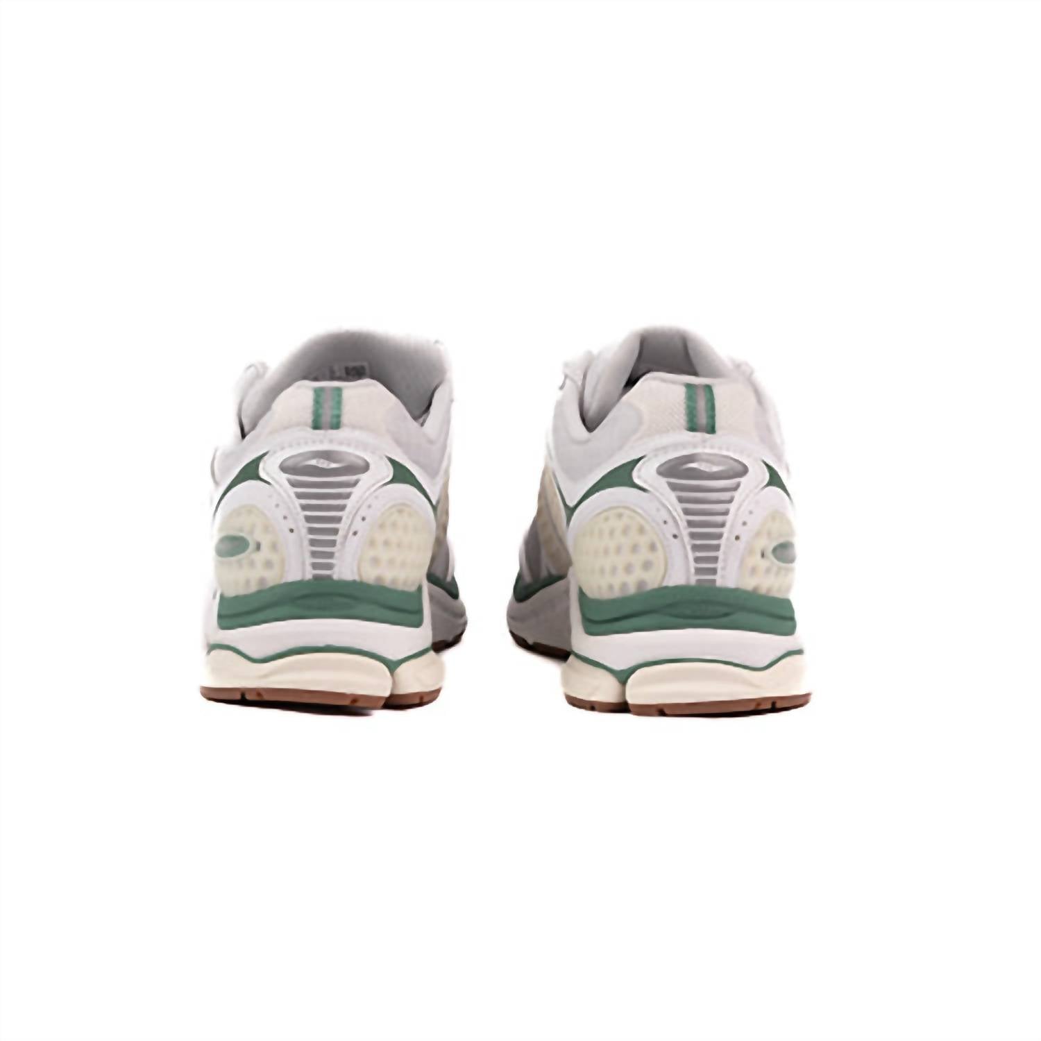 Tenis de hombre color verde