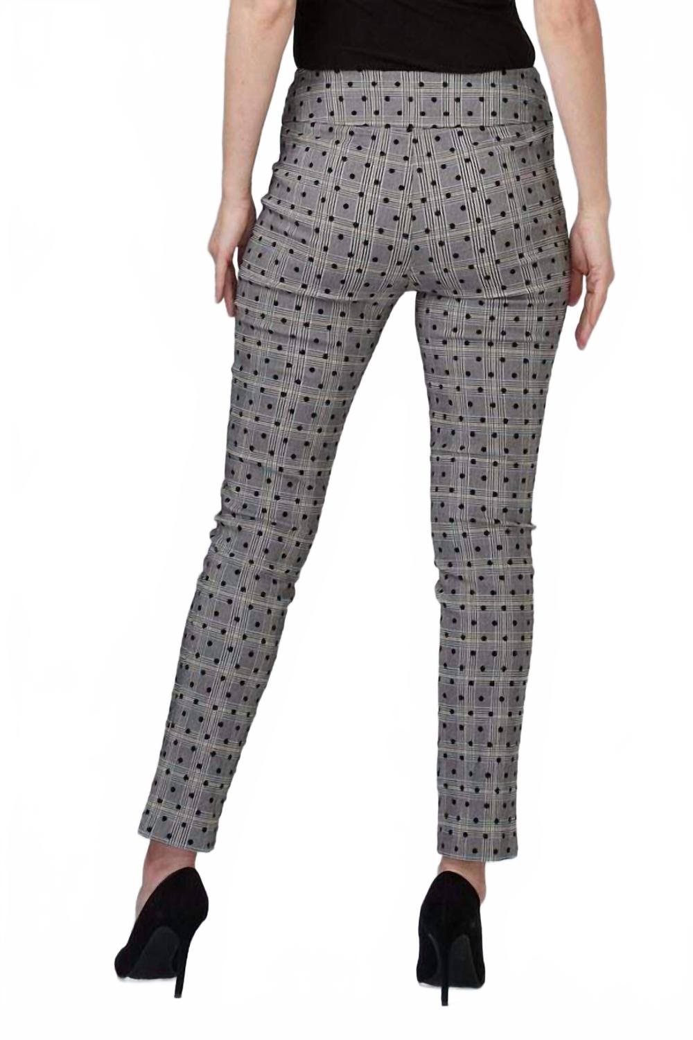 Pantalón color negro y gris