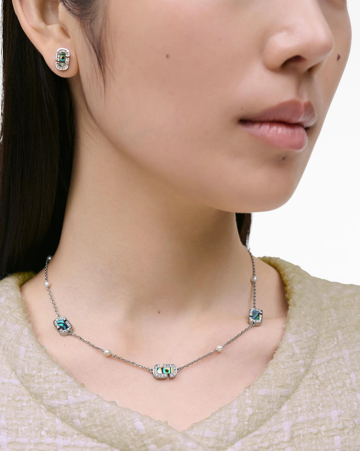Collar