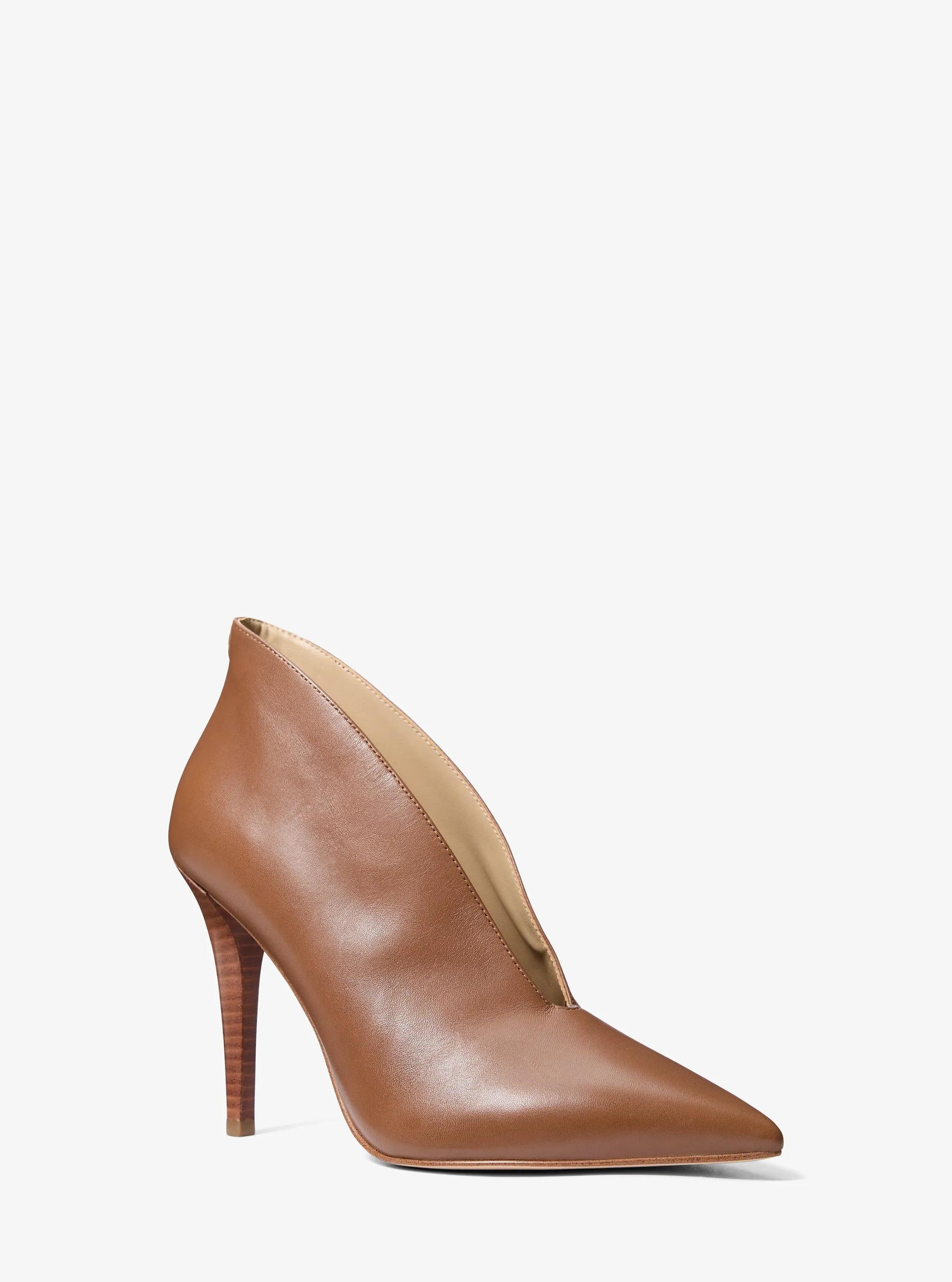 Tacones de cuero
