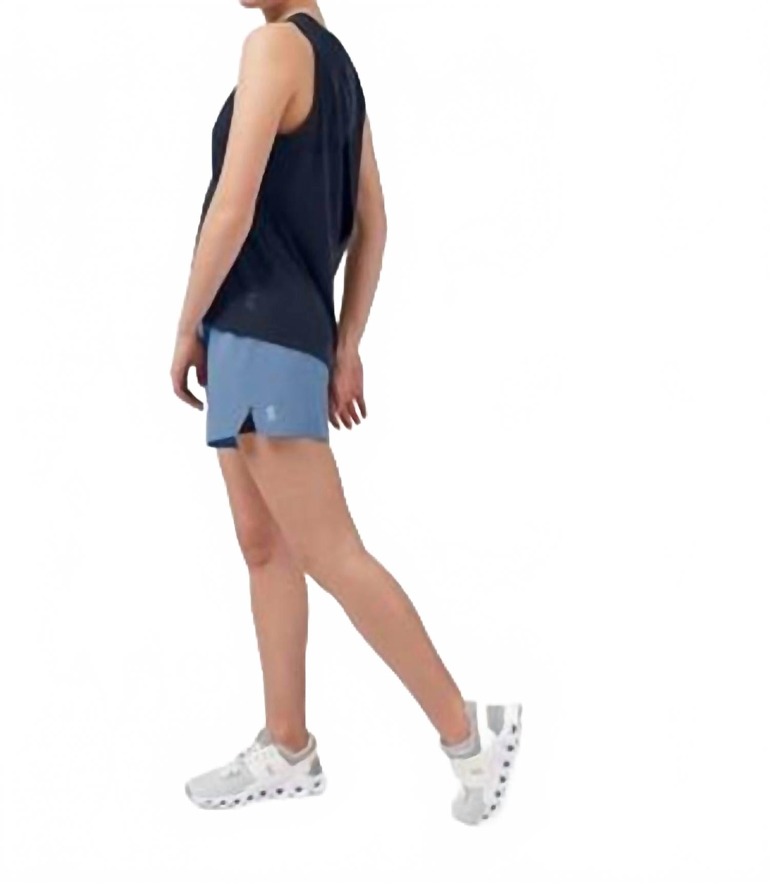 Short color negro