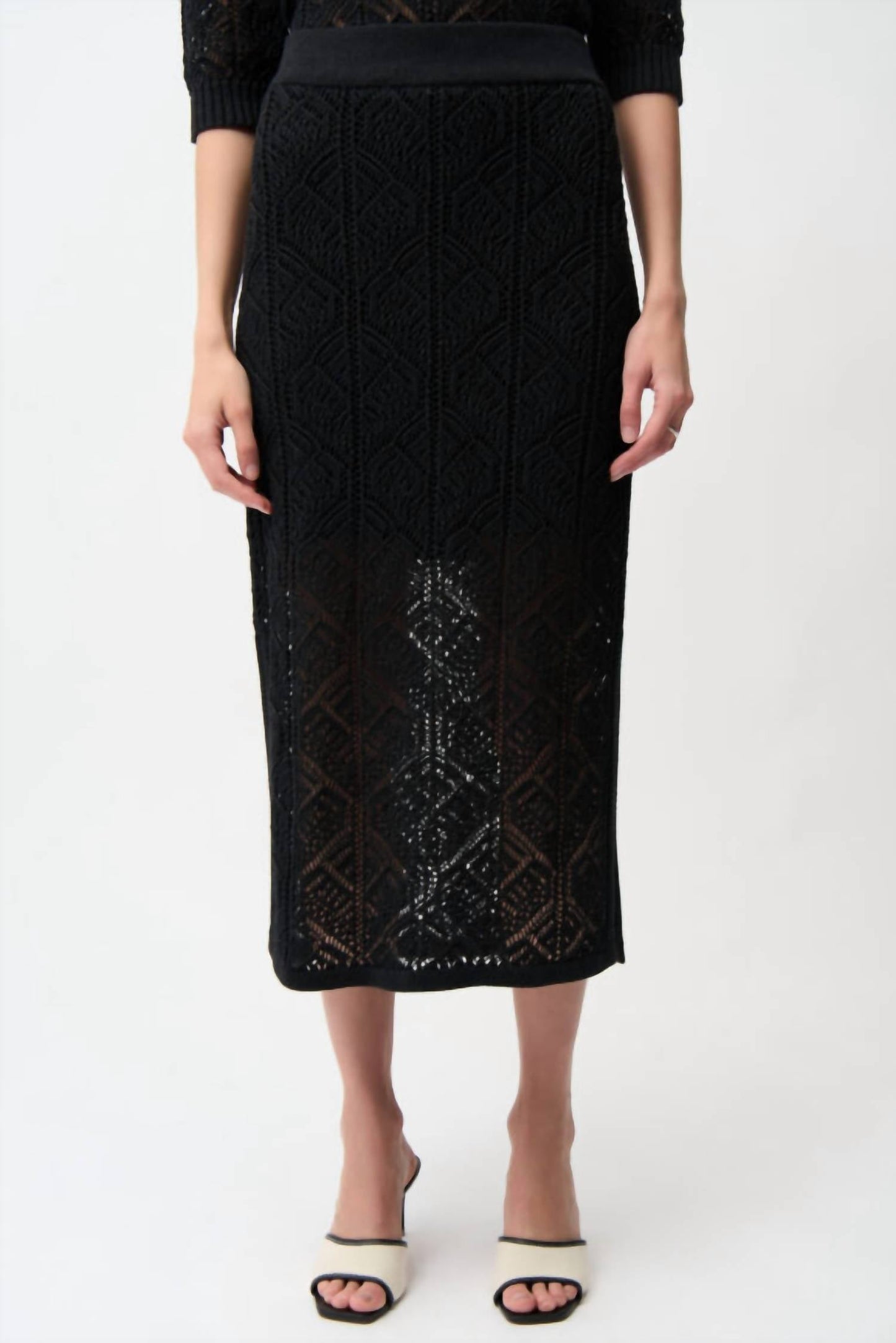 Falda color negro