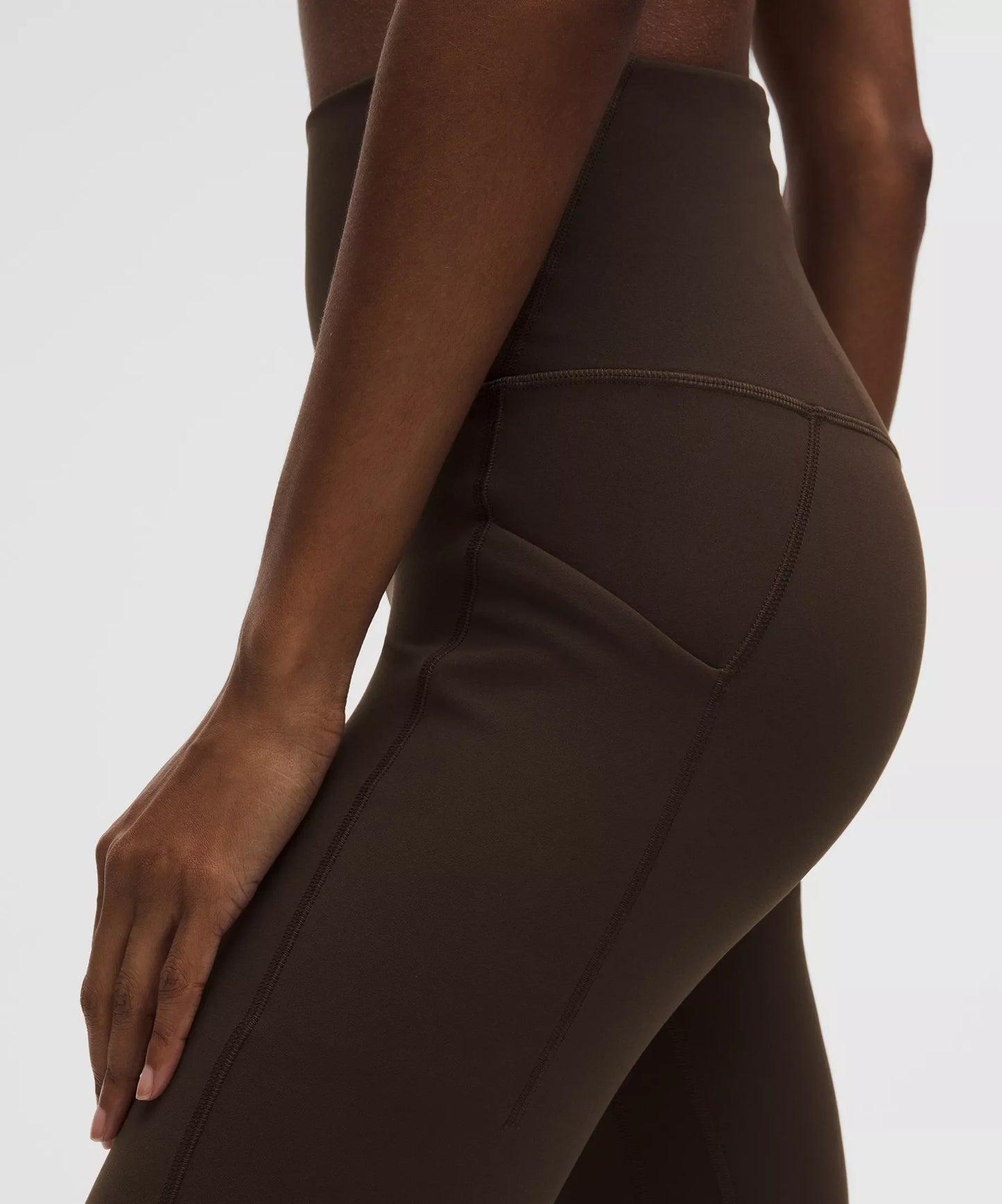 Pantalón de tiro alto