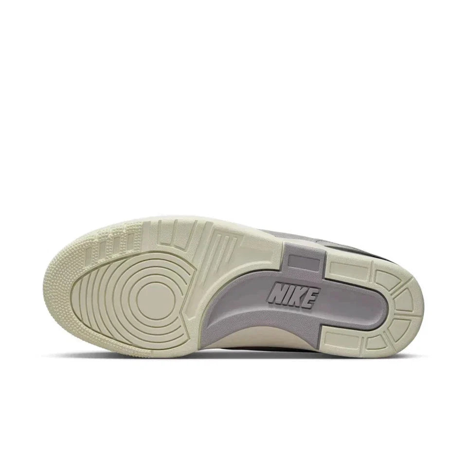 Tenis de hombre color gris
