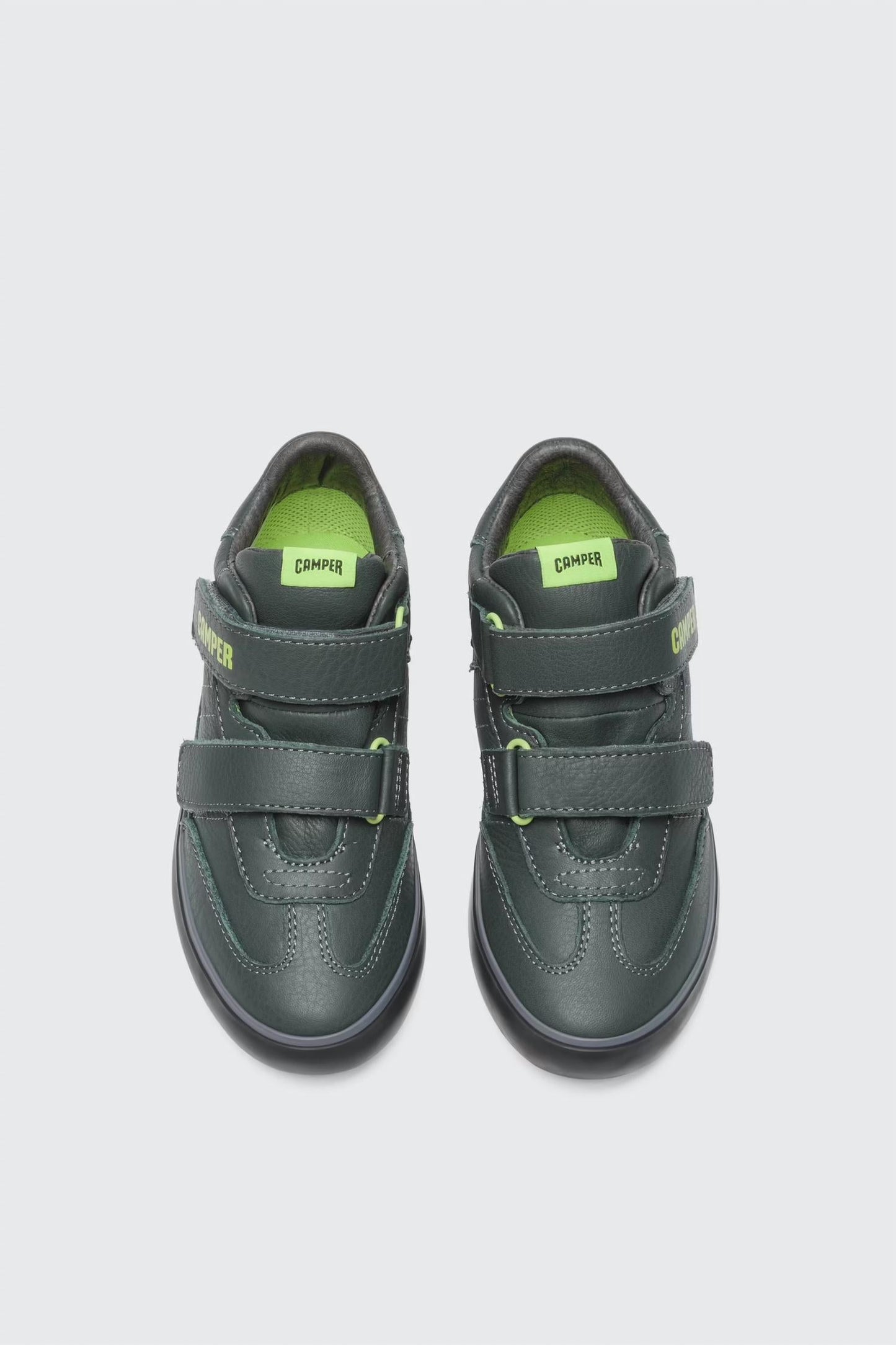 Tenis para niño color verde