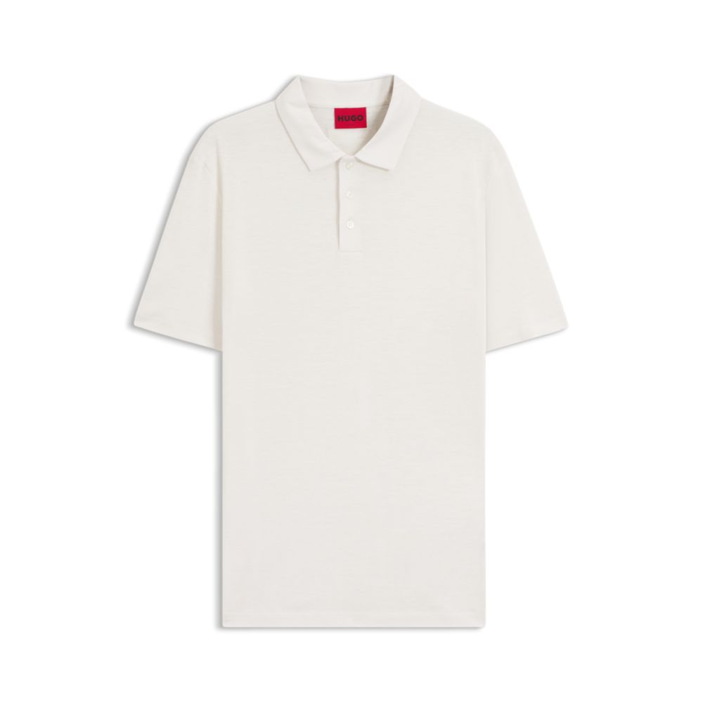 Polo de corte ajustado