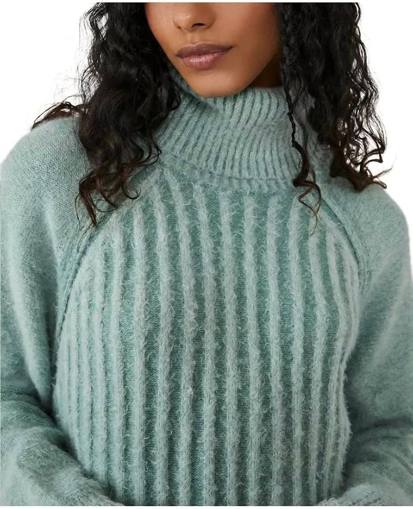 Suéter con cuello alto con tejido acanalado color verde