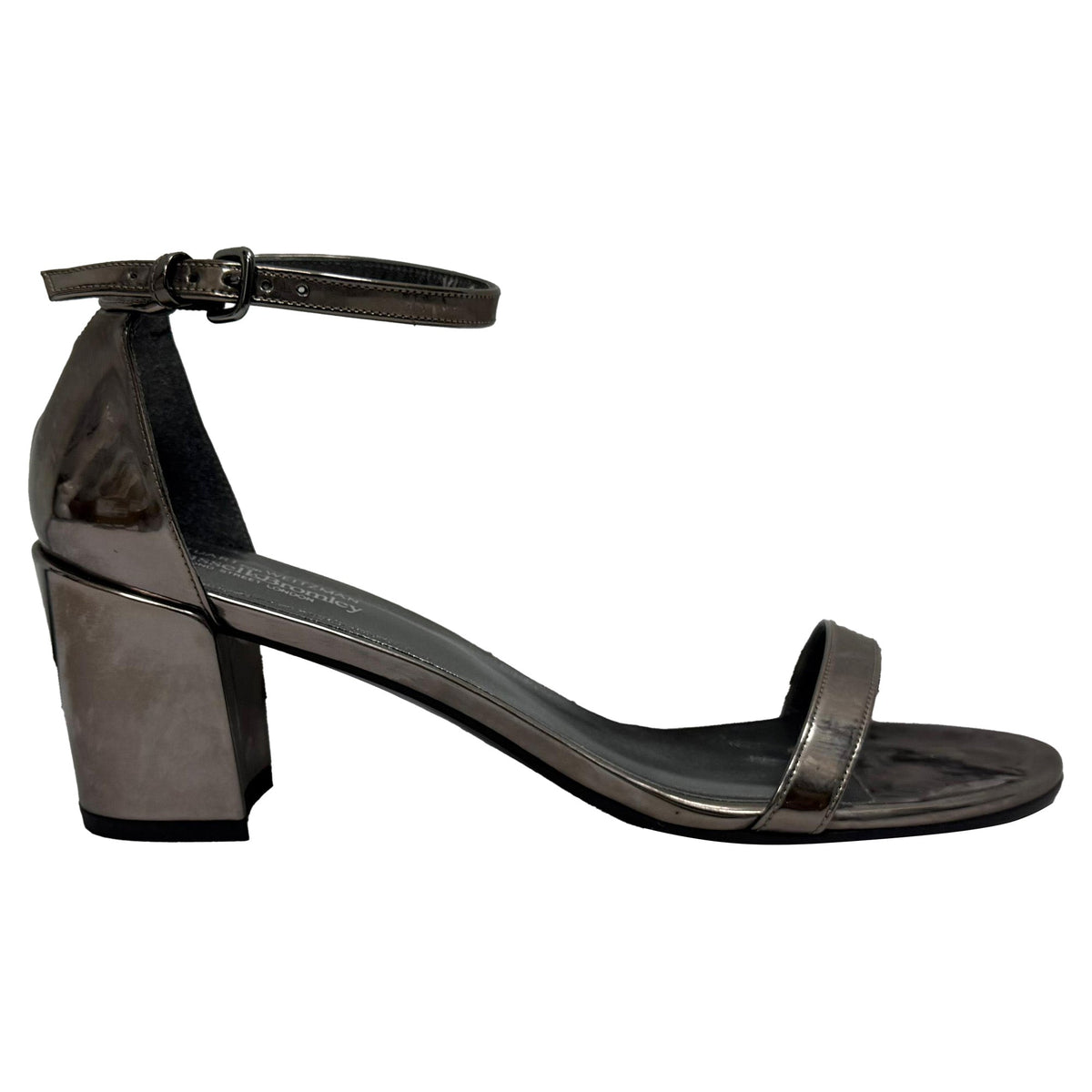 Sandalias de cuero color plateado