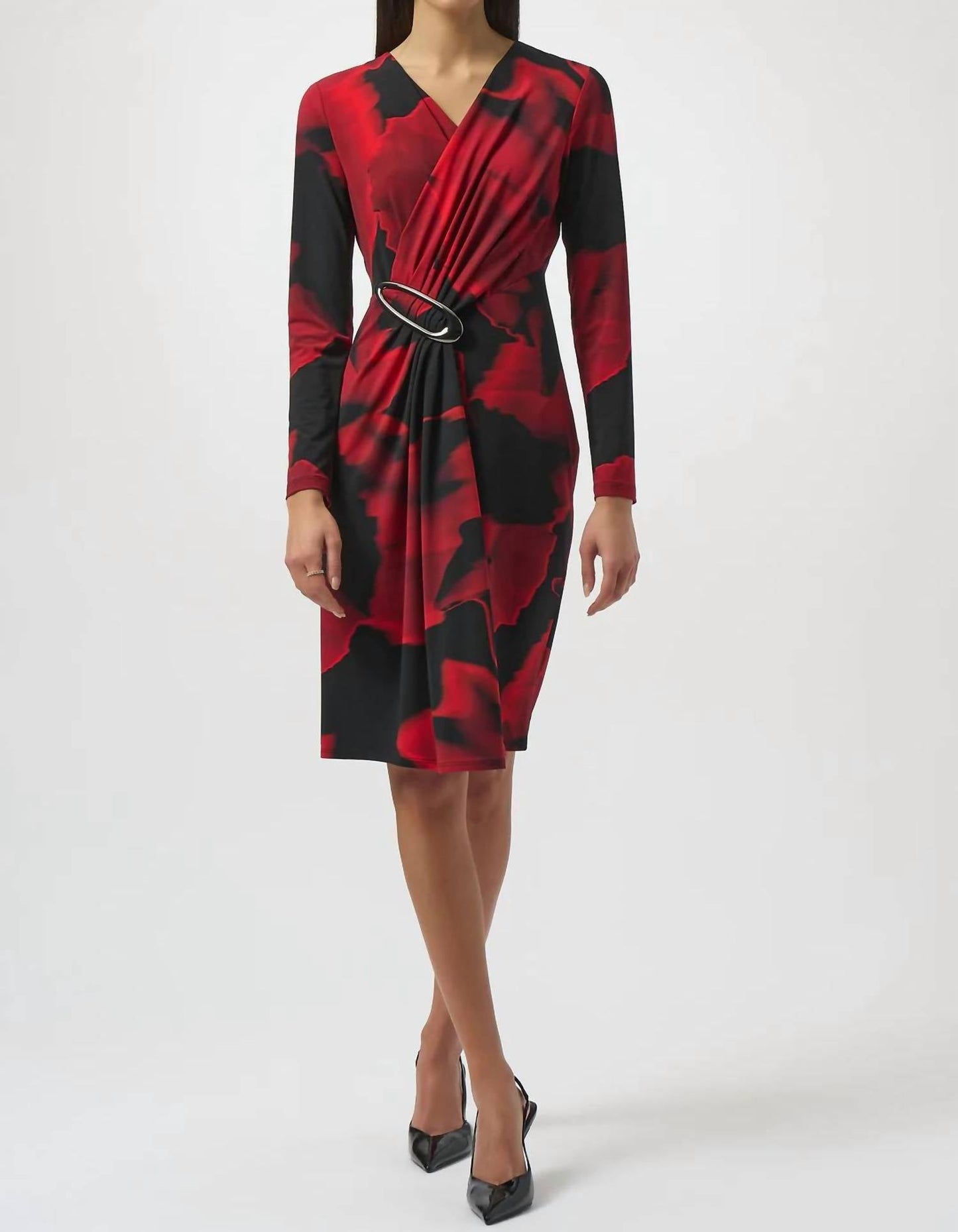 Vestido color negro y rojo