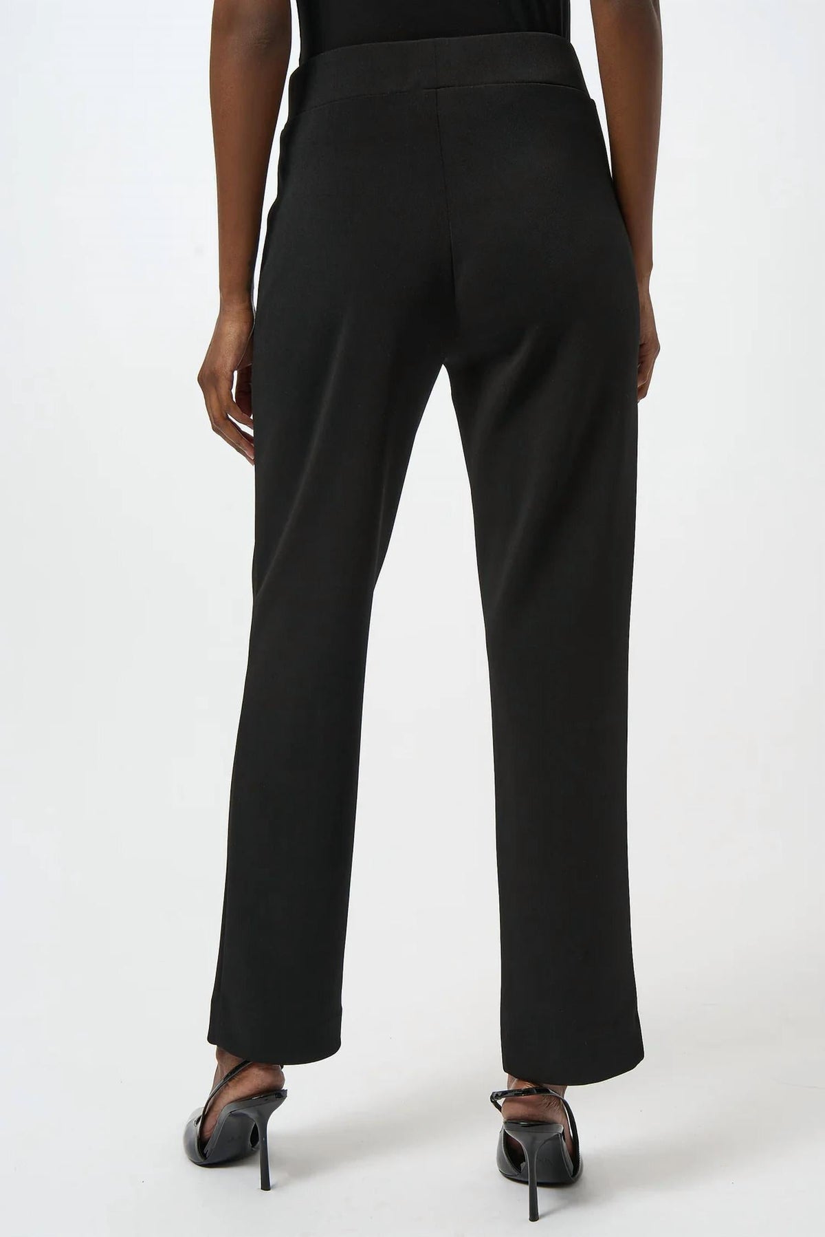 Pantalón color negro