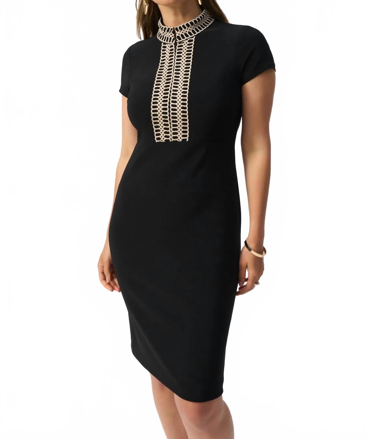 Vestido con bordado color negro