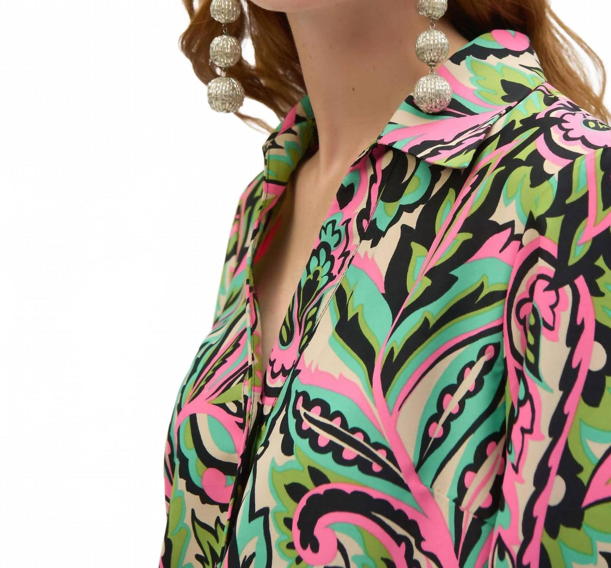 Top con cuello en V con estampado floral color negro
