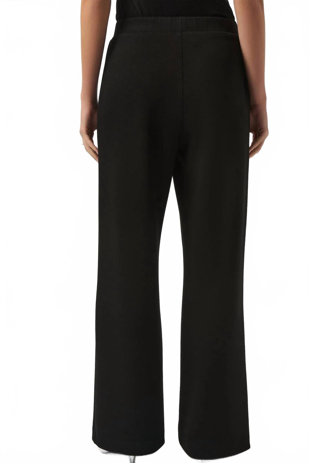 Pantalón de pierna ancha color negro