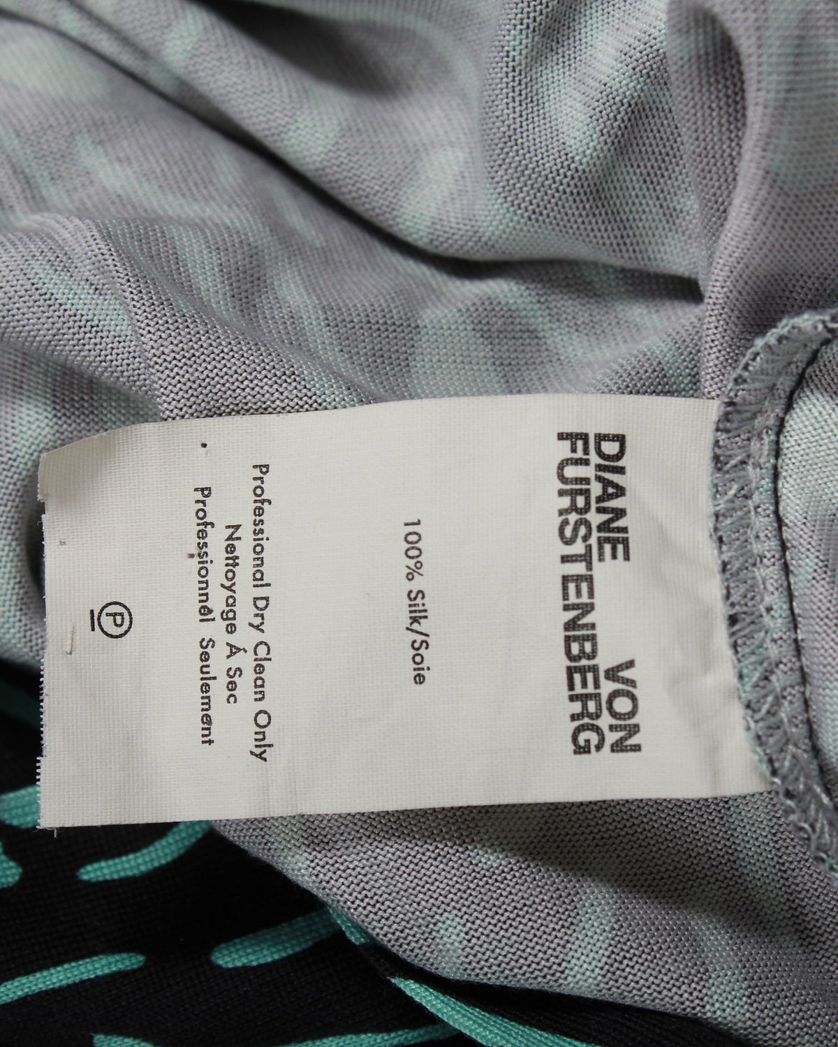 Vestido de seda corto con estampado
