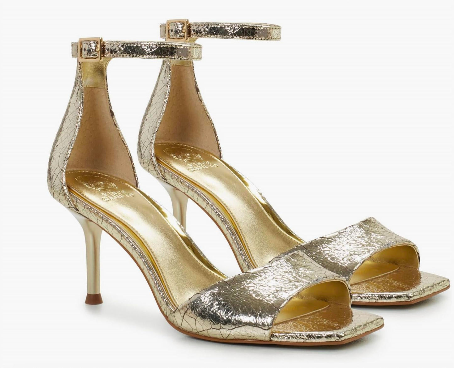 Tacones de mujer color dorado