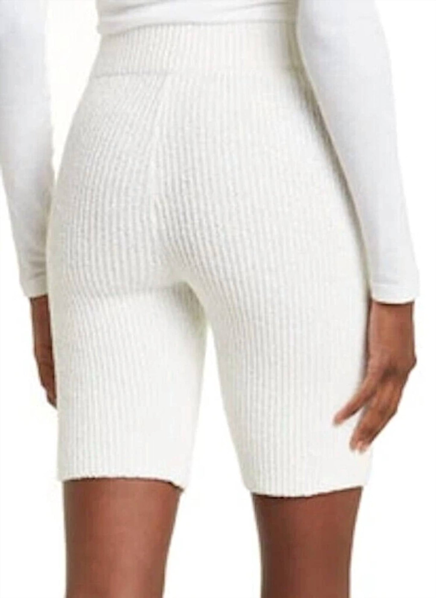 Short color blanco