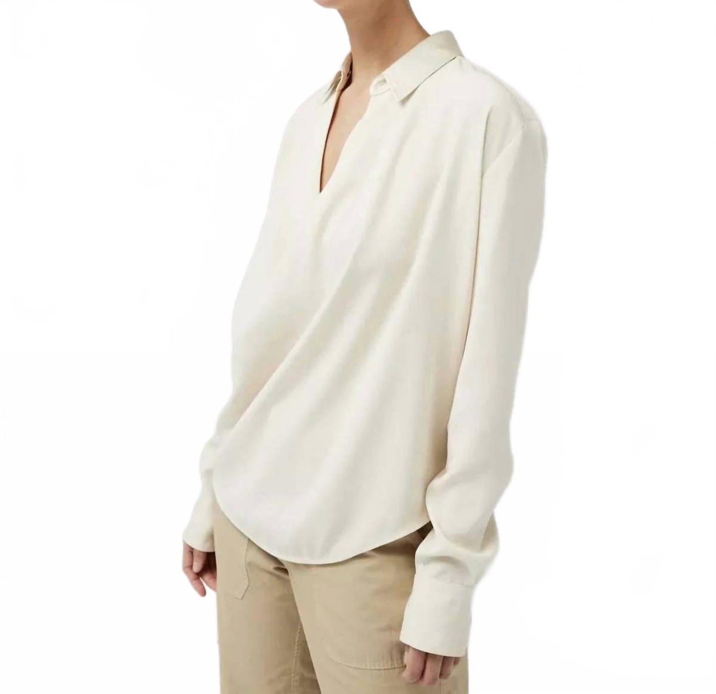 Blusa de satén color crema