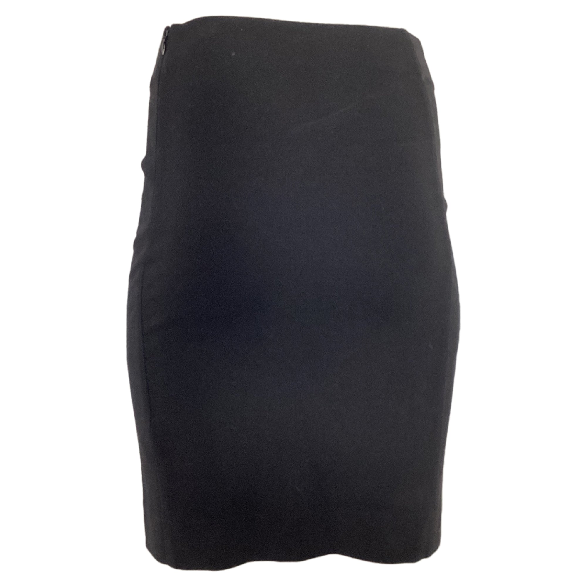 Falda corta color negro