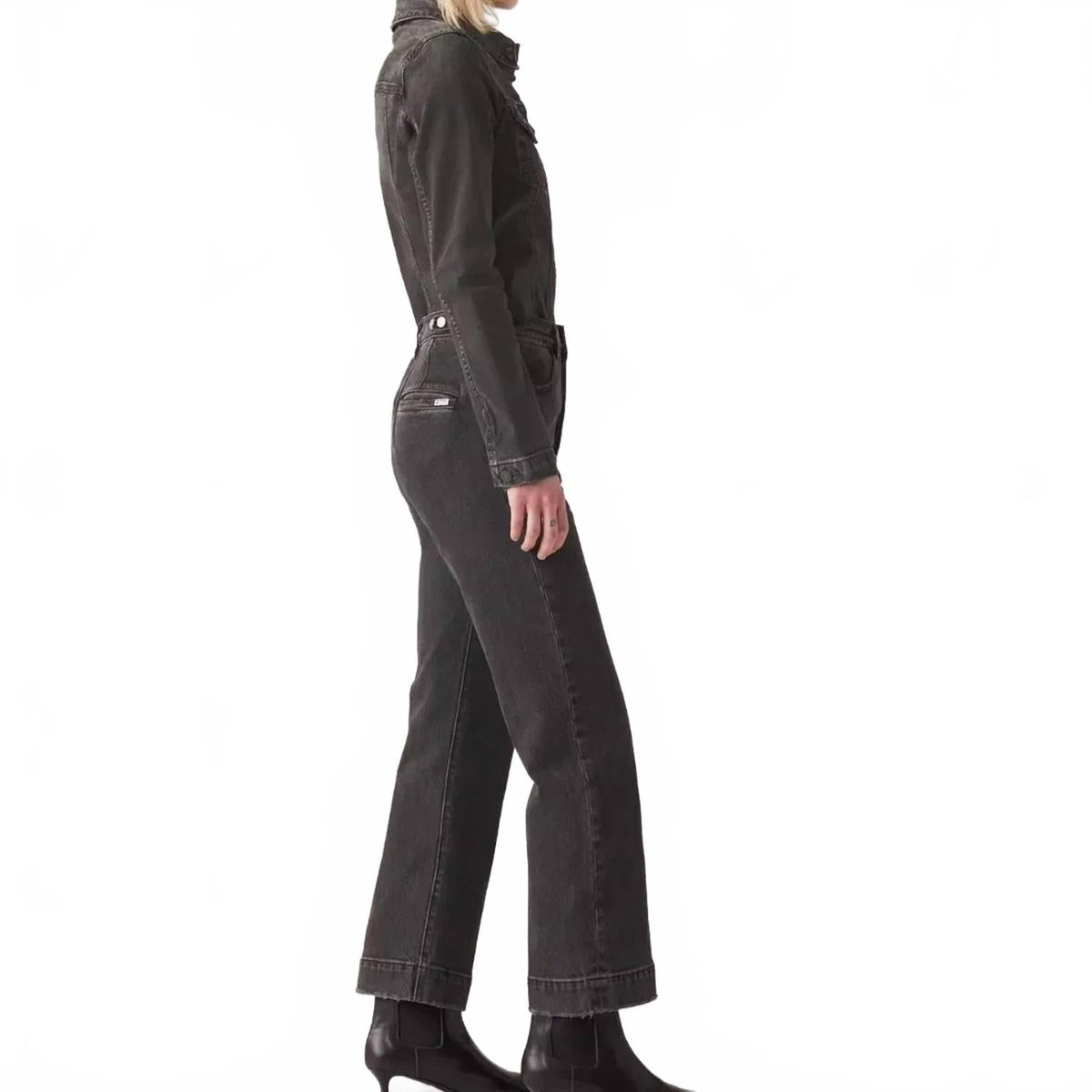 Jean color negro