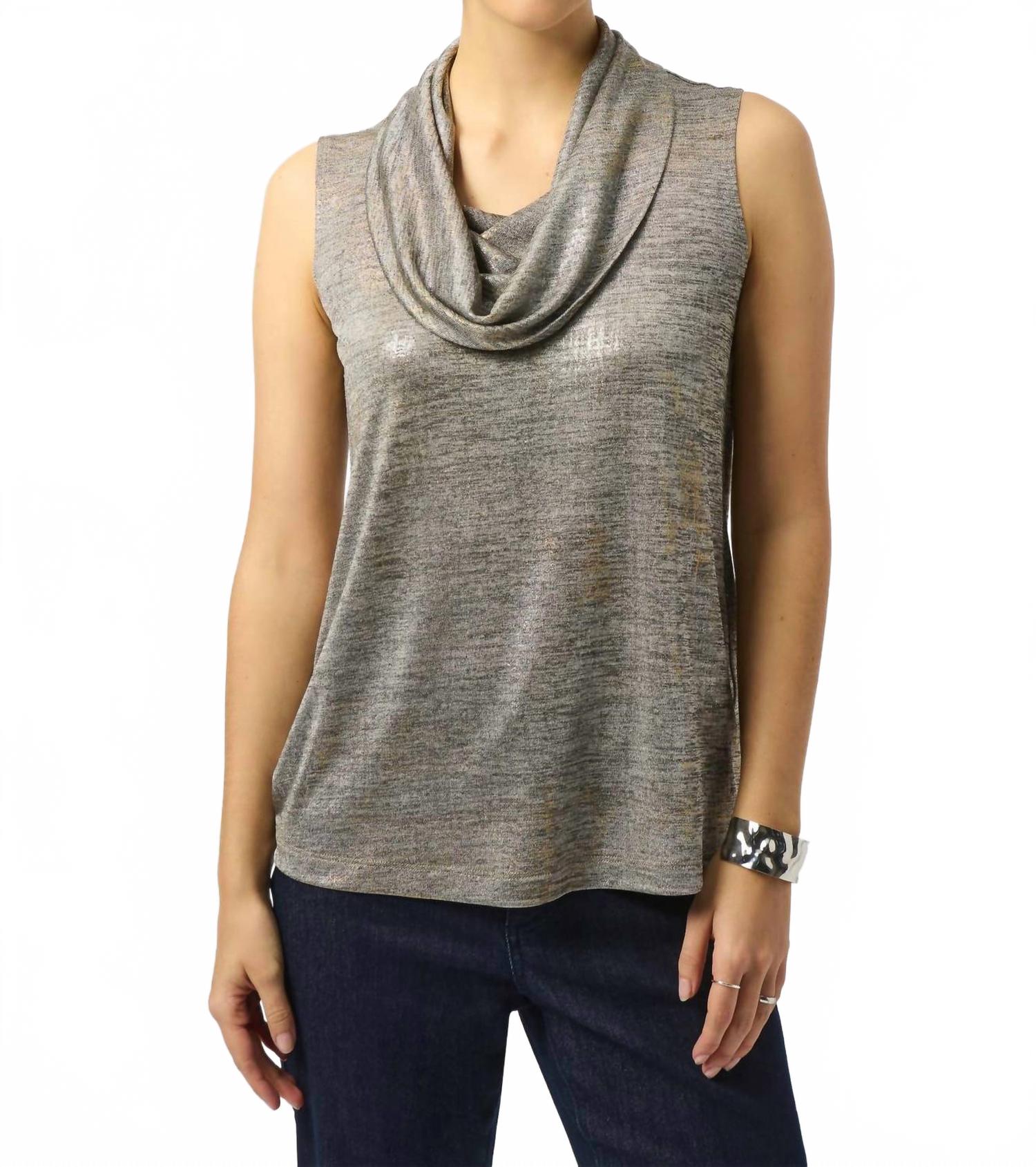 Top sin mangas color beige