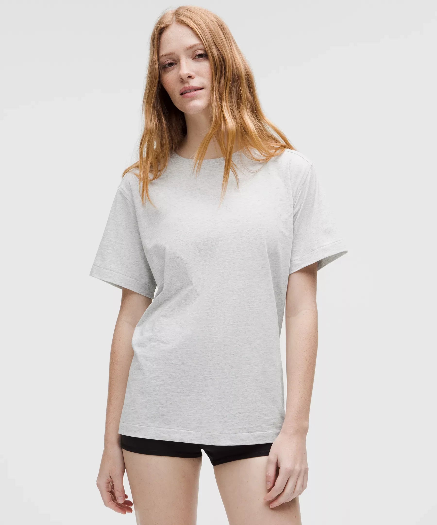 Camiseta de algodón con cuello redondo