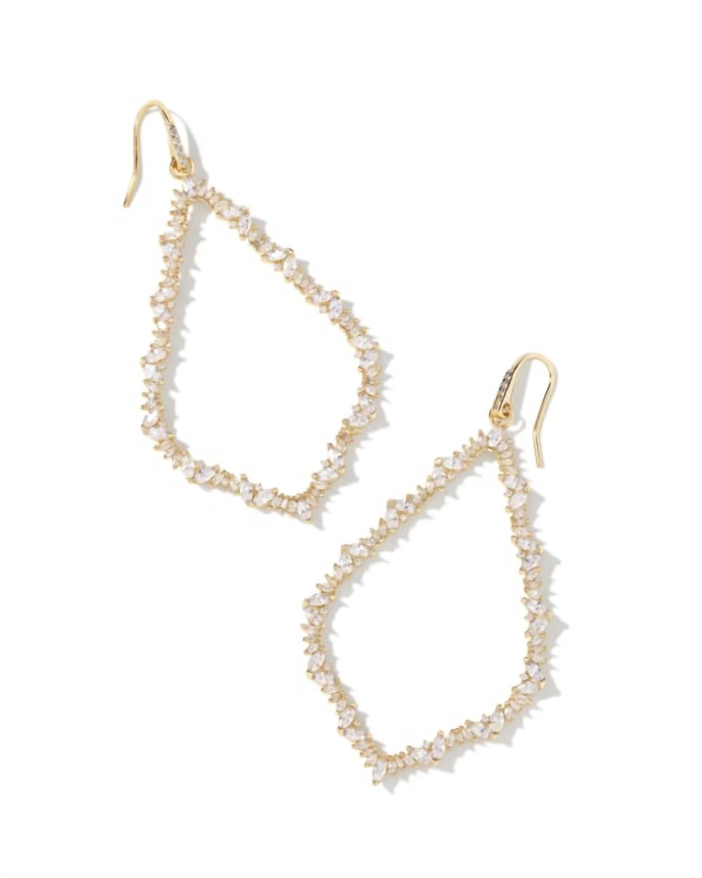Aretes de mujer color blanco y dorado