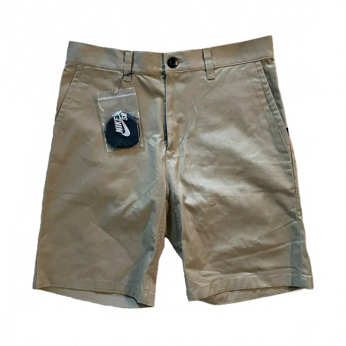 Short de hombre color caqui