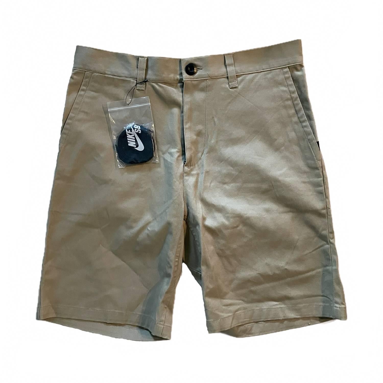 Short de hombre color caqui