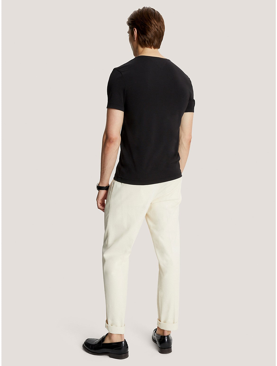 Camiseta de hombre con cuello en V de corte ajustado