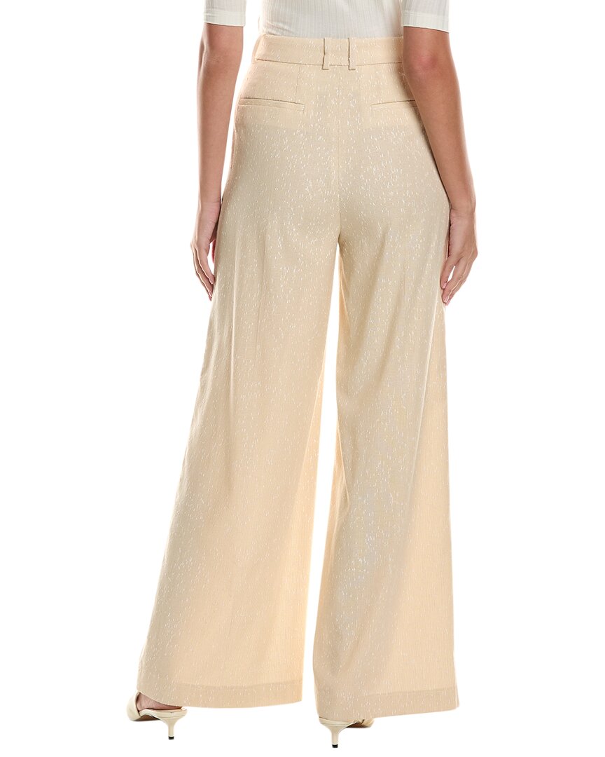 Pantalón con pliegues