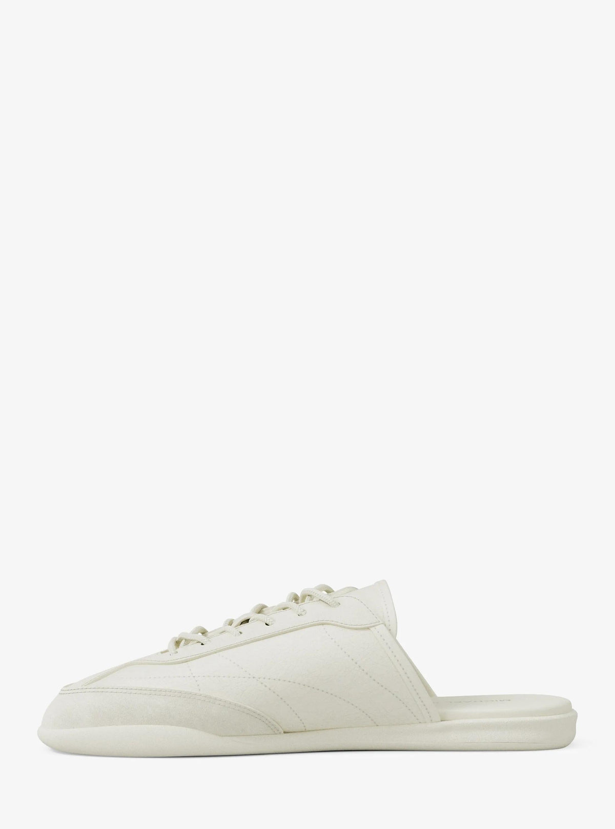 Zapatos destalonados de cuero