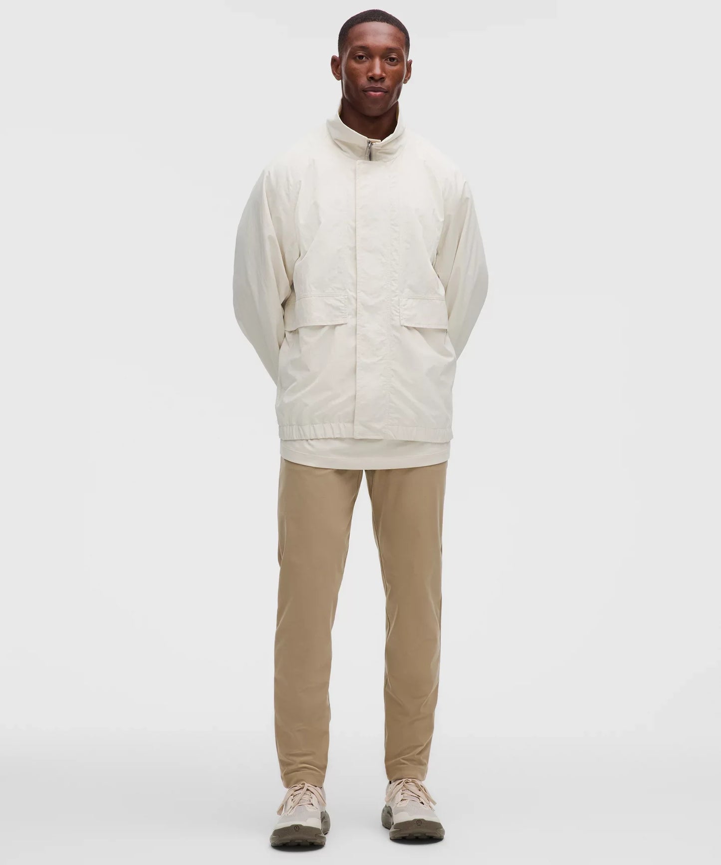 Pantalón de corte ajustado