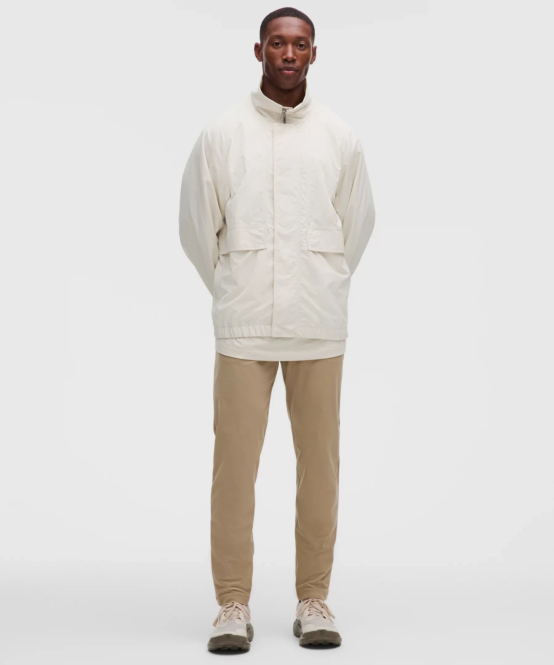 Pantalón de corte ajustado
