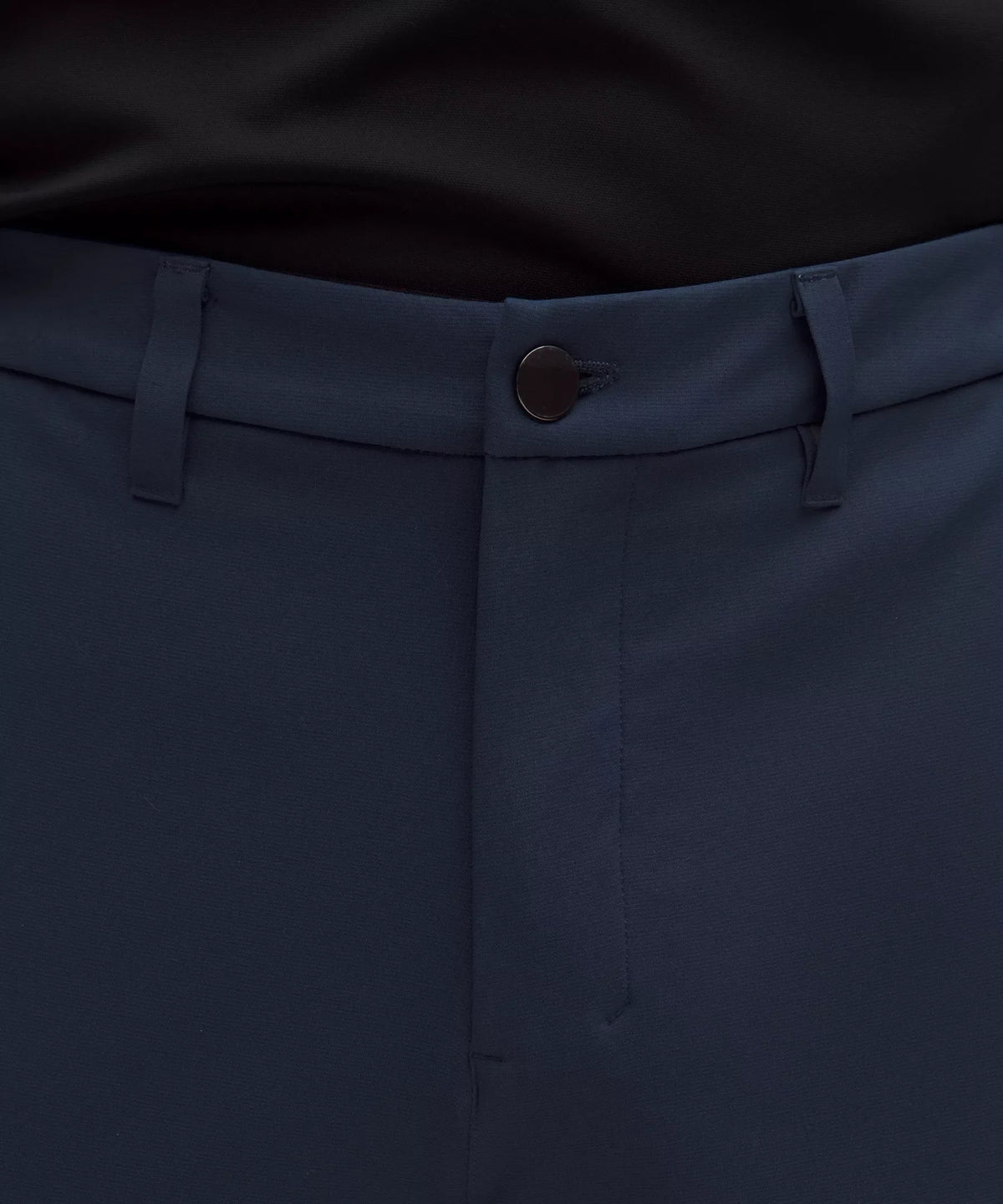 Pantalón deportivo de corte ajustado
