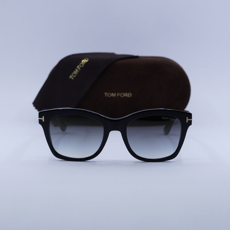 Gafas color negro y plateado